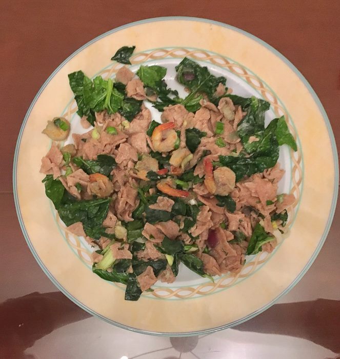 Paste integrale, creveti, spanac verde