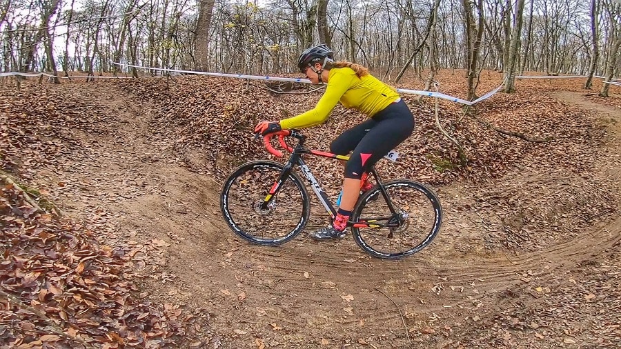 Roxana Sandu-Radu la Thermal Cross Cyclocross Race
